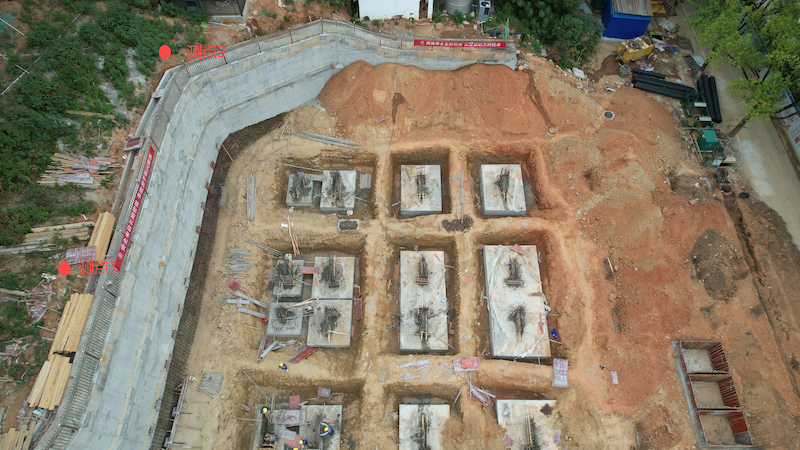 華容一中宿舍樓高邊坡監測